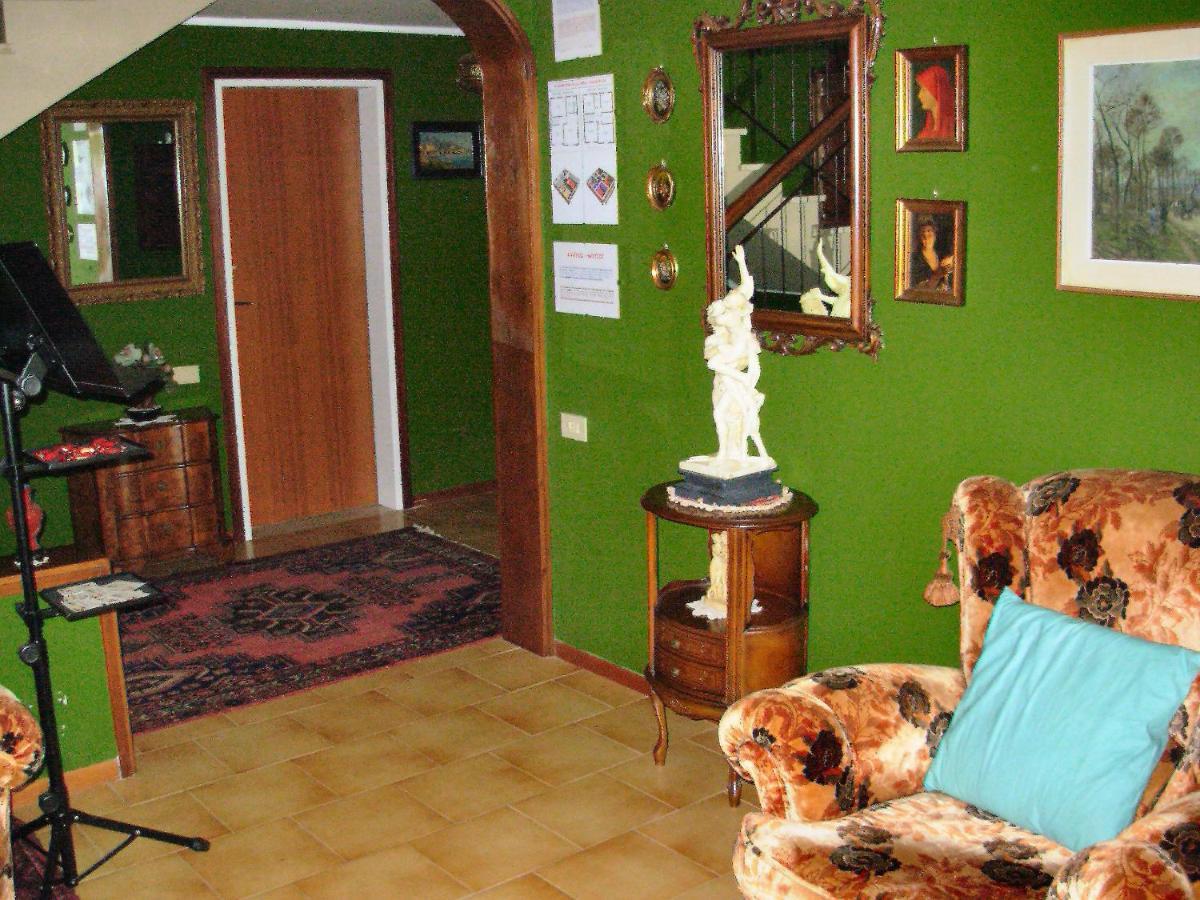 Bed & Breakfast Da Marco ตอสโกลาโน มาแดร์โน ภายนอก รูปภาพ